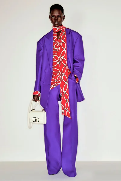 Look 30